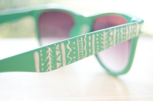 Decorate Your Sunglasses (via alittlebirdyblog)