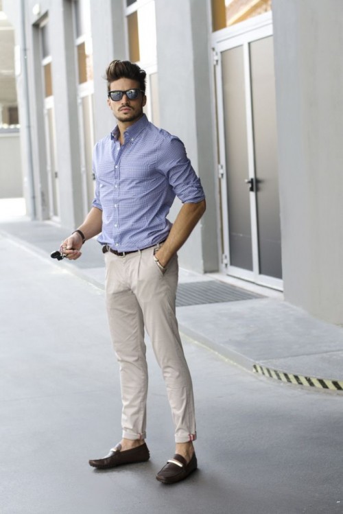 a summer work look with a blue printed shirt, creamy pants, brown moccasins for every day