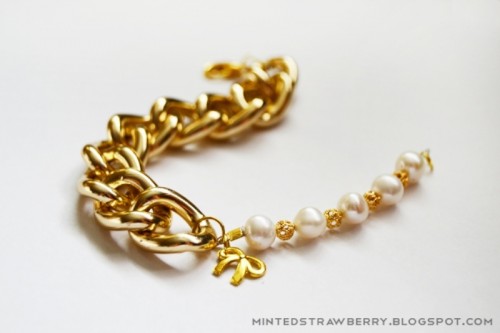 Stylish DIY Chunky Pearl Bracelet For Nights Out