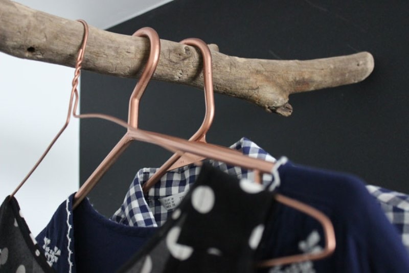 Stylish diy copper clothes hangers  1