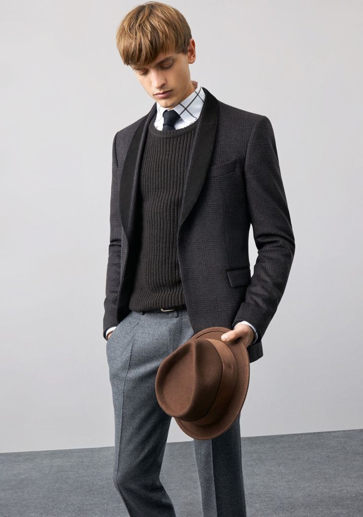 Picture Of stylish winter men outfits for work  22