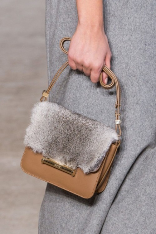 Top 15 Trendy Miniature Bags To Wear This Fall