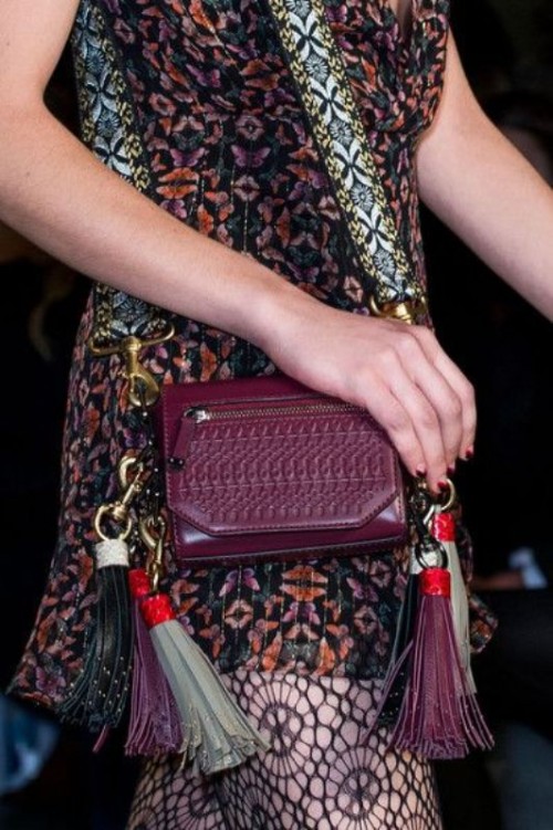 Top 15 Trendy Miniature Bags To Wear This Fall