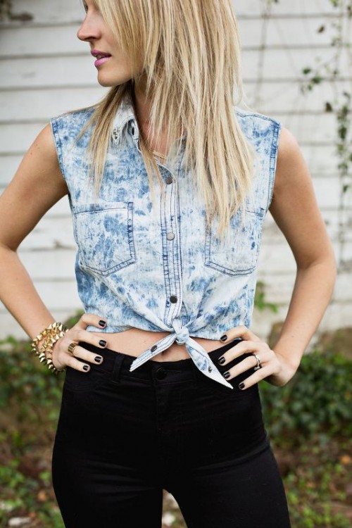 Trendy DIY Tied Crop Top To Make For This Summer