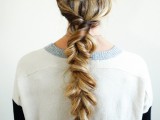 unusual-diy-the-twist-and-pull-apart-hairstyle-4