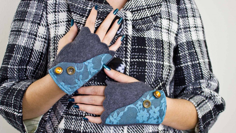 stylish fingerless gloves (via https:)