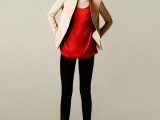 a hot red top, black skinny pants that will highlight your legs, black shoes and a neutral blazer